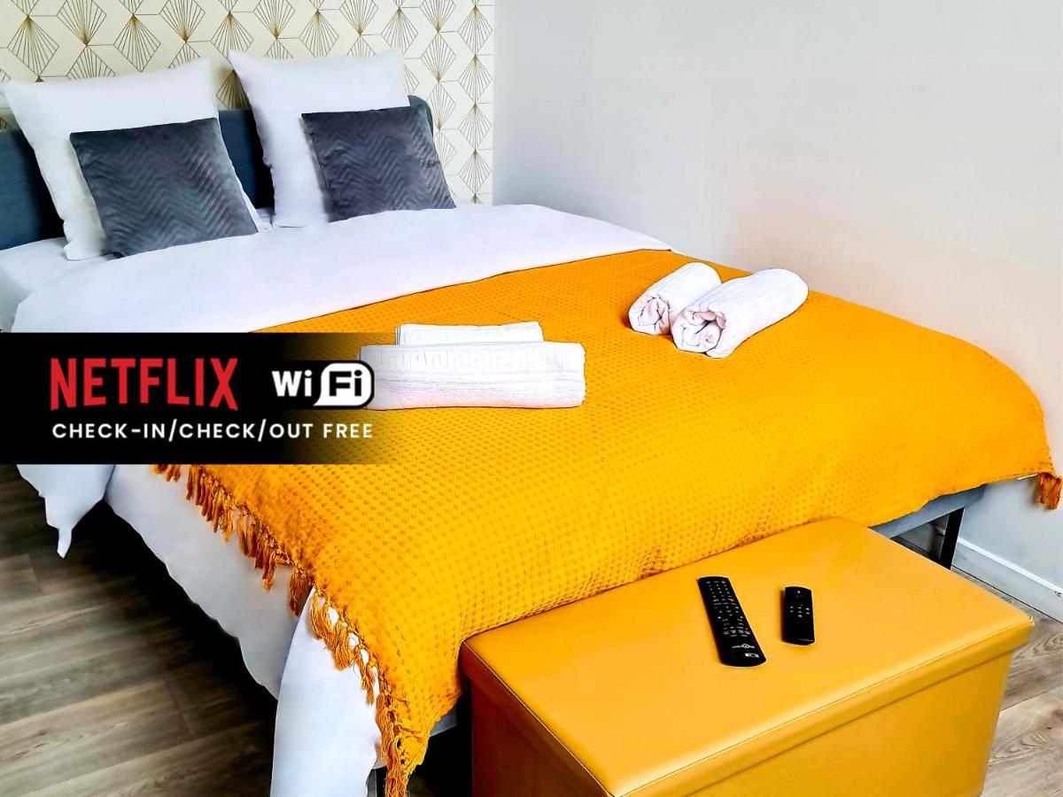 Ng Suitehome - Lille I Tourcoing Winoc - Appartement T2 - Netflix - Wifi - Cuisine - Parking Gratuit Eksteriør billede